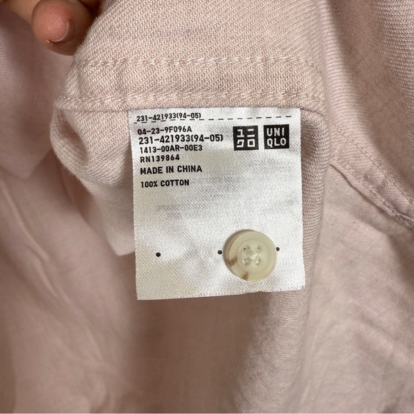 Uniqlo Pink Button Front Collared Shirt 100% Cotton Small Classic Minimalist - Picture 4 of 6